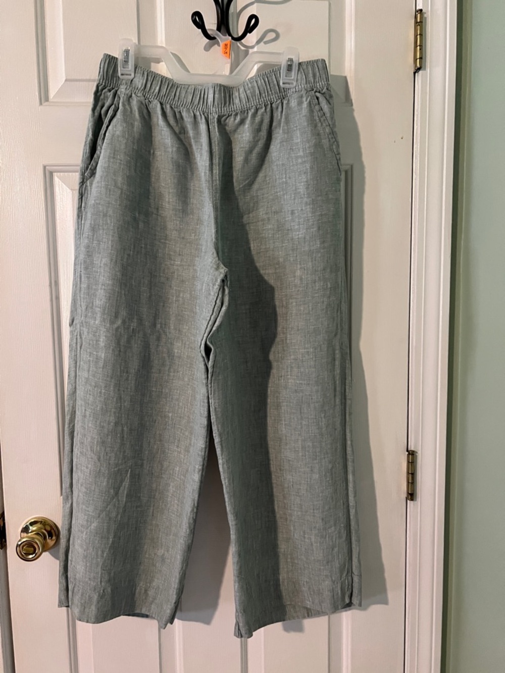 Tahari Light Green Wide-Leg Linen Pants